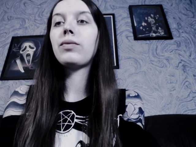 Live sex webcam photo for EllaDark #275633518