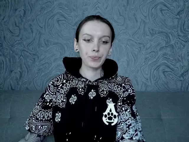 Live sex webcam photo for EllaDark #280490404