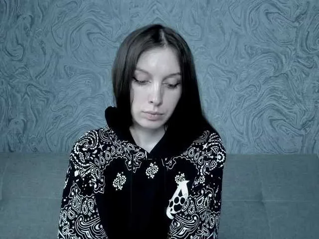 Live sex webcam photo for EllaDark #283379775