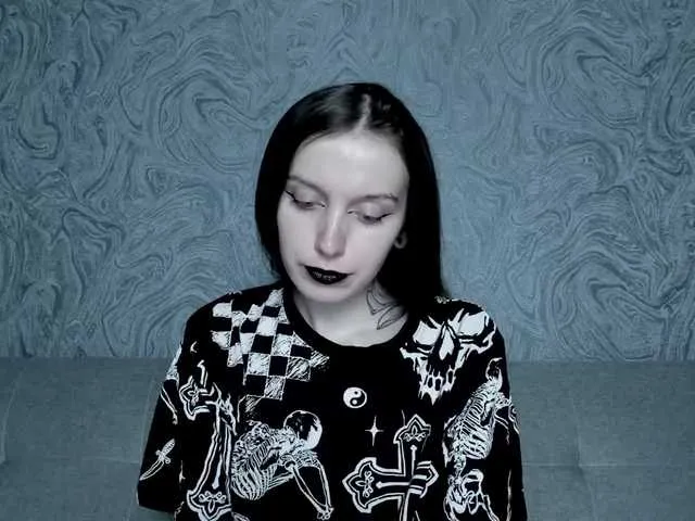 Live sex webcam photo for EllaDark #288424611