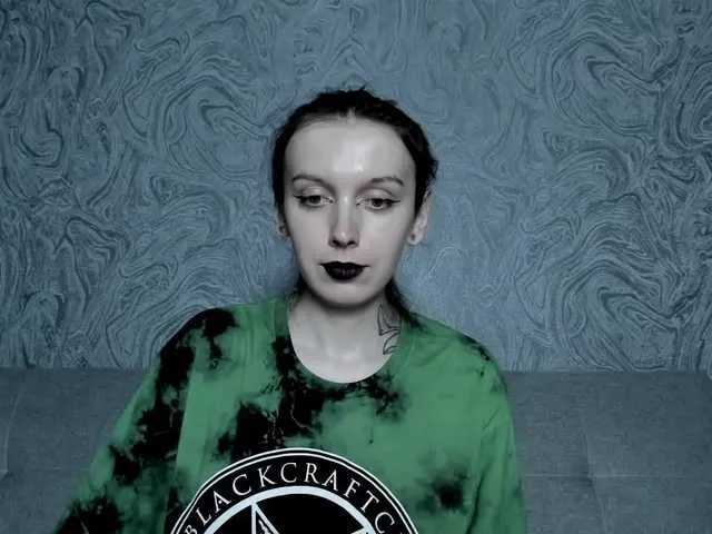 Live sex webcam photo for EllaDark #288616964