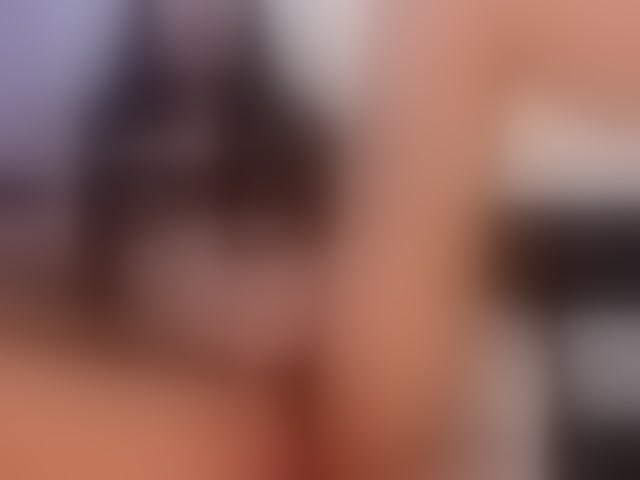 Live sex webcam photo for EllaDavs #294265149