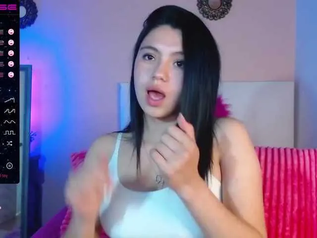 Live sex webcam photo for EllaKS #272434388