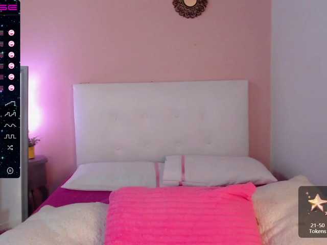 Live sex webcam photo for EllaKS #272999344