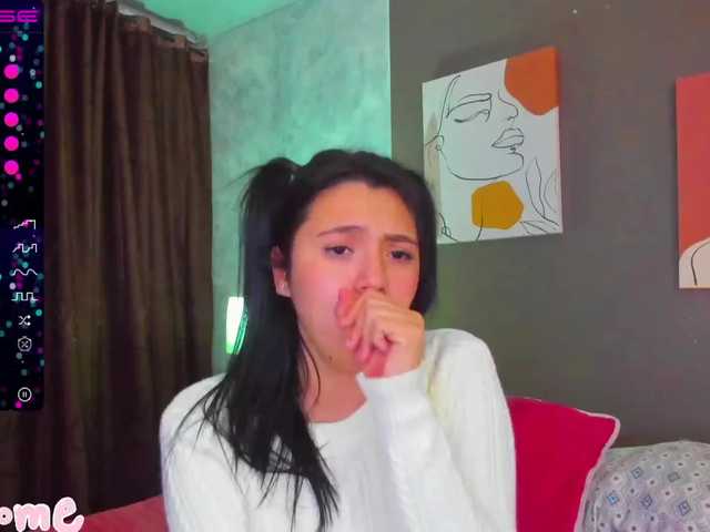 Live sex webcam photo for EllaKS #273767320