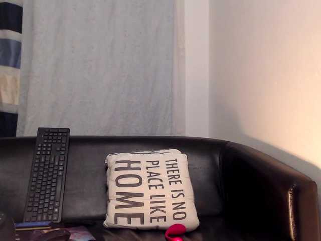 Live sex webcam photo for EllaRose29 #272567147