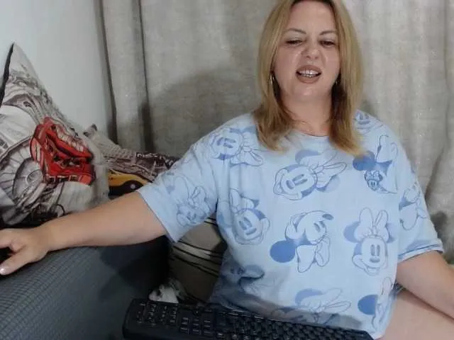 Live sex webcam photo for EllaSwan #277990747