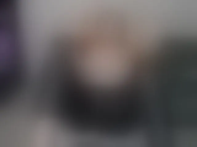 Live sex webcam photo for EllaSwan #292754059