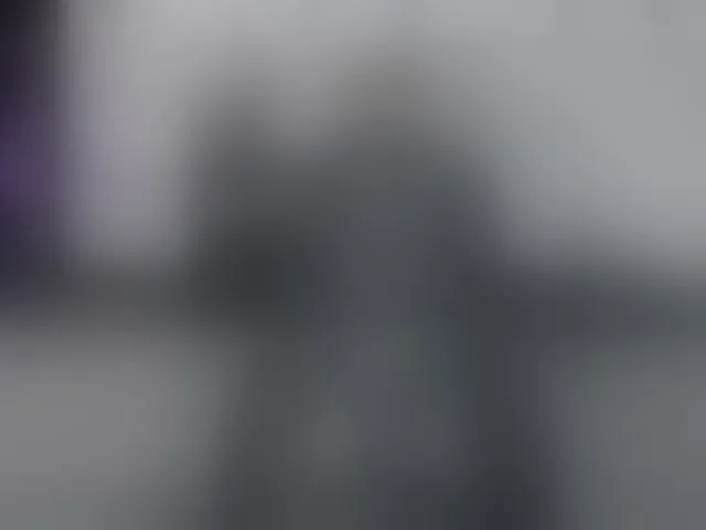 Live sex webcam photo for EllaSwan #292773190