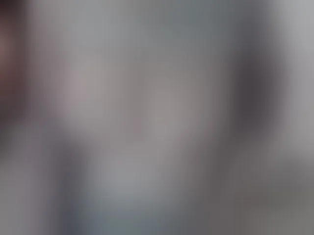 Live sex webcam photo for EllaSwan #293536518