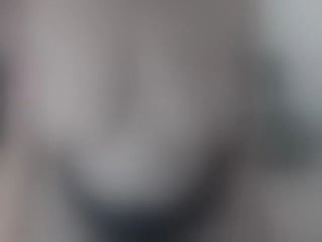Live sex webcam photo for EllaSwan #293943082