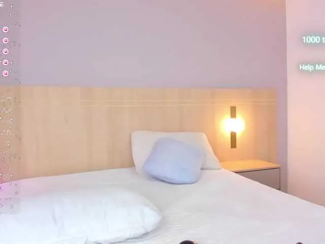 Live sex webcam photo for EllaThorne #277635052