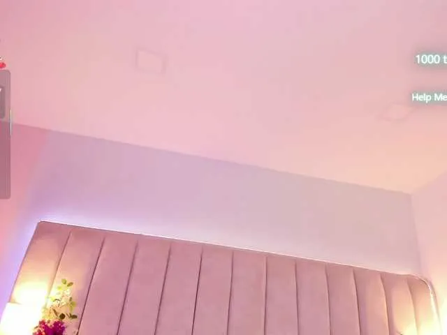 Live sex webcam photo for EllaThorne #292132488