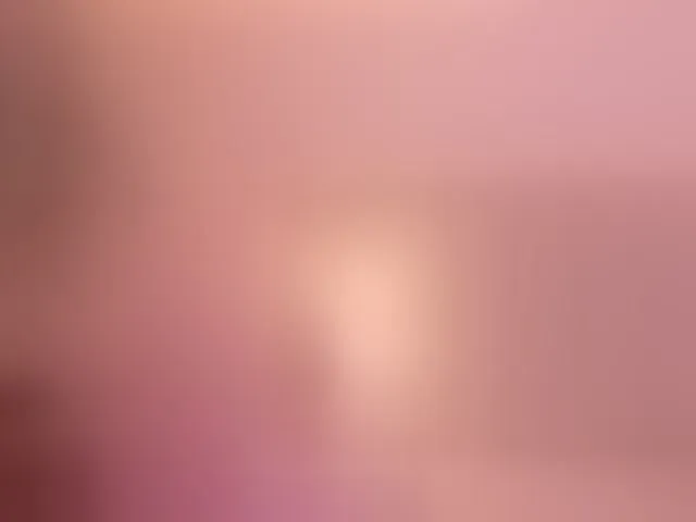 Live sex webcam photo for EllaThorne #294246453