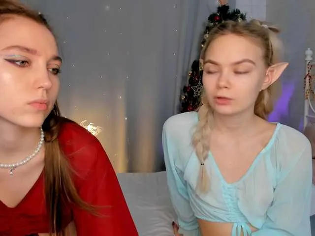 Live sex webcam photo for EllaaMaary #271824529