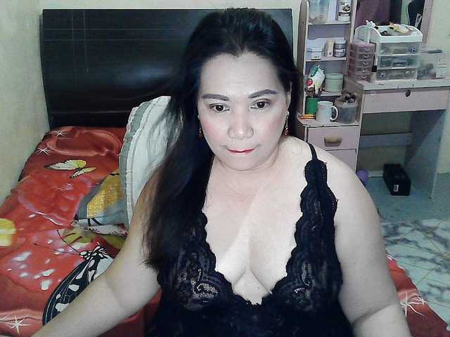 Live sex webcam photo for Ellaine08 #292368416