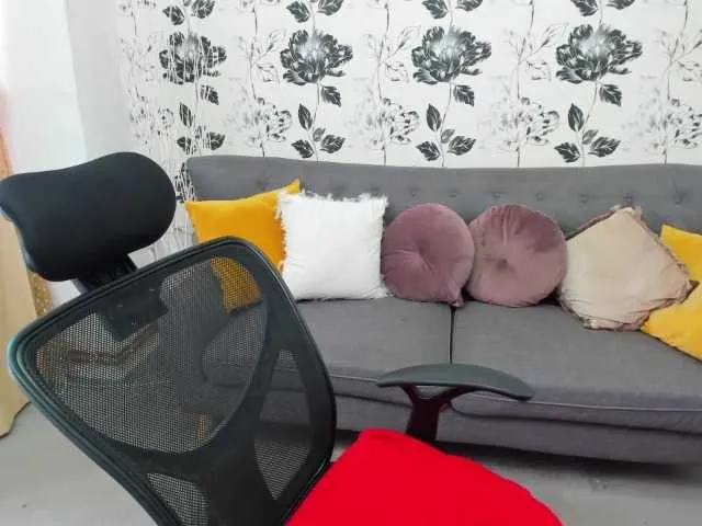 Live sex webcam photo for Elle-Dior #275912366