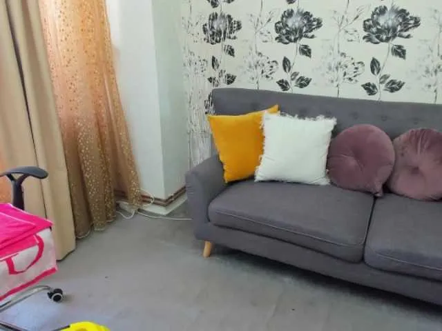 Live sex webcam photo for Elle-Dior #275922265