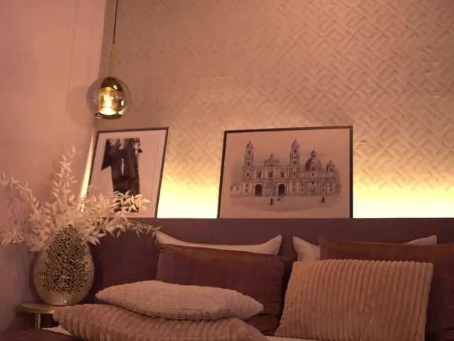 Live sex webcam photo for ElleDiane #291158168