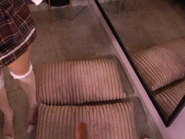 Live sex webcam photo for ElleDiane #291303379