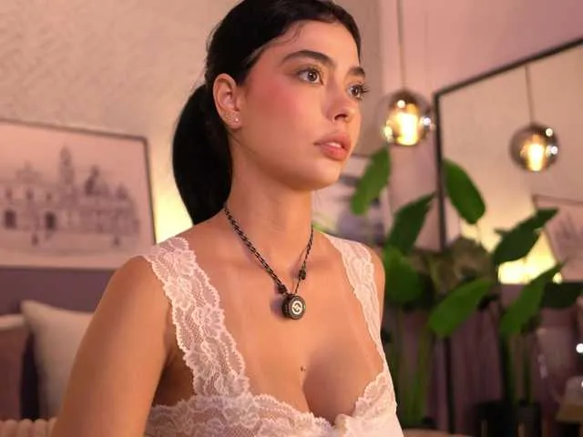 Live sex webcam photo for ElleDiane #291323787