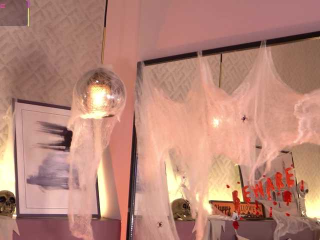 Live sex webcam photo for ElleDiane #292165898