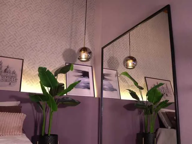 Live sex webcam photo for ElleDiane #292344663