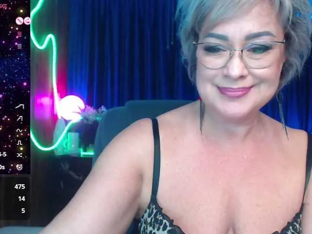 Live sex webcam photo for EllenRiplley #292207082