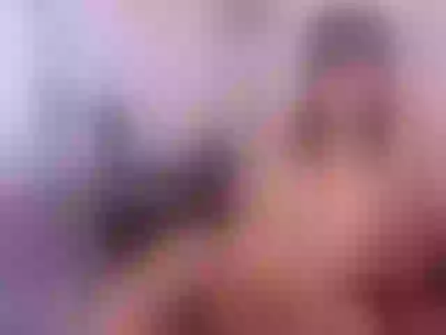 Live sex webcam photo for EllenRousse1 #275569198
