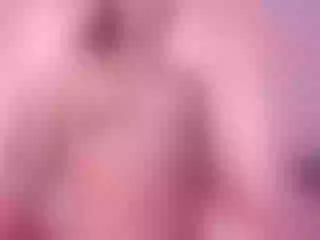 Live sex webcam photo for EllenRousse1 #275607747