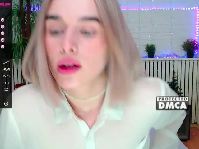 Live sex webcam photo for EllenSoft1 #271992775