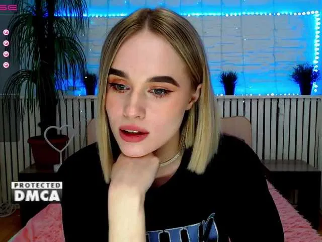 Live sex webcam photo for EllenSoft1 #272149075