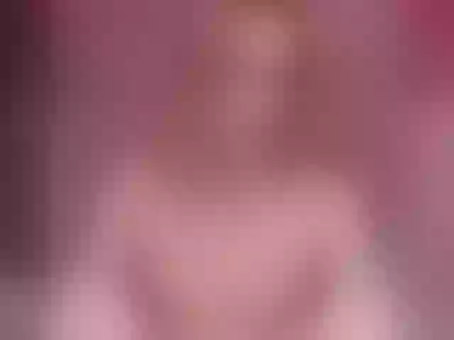 Live sex webcam photo for EllenSoft1 #272356515