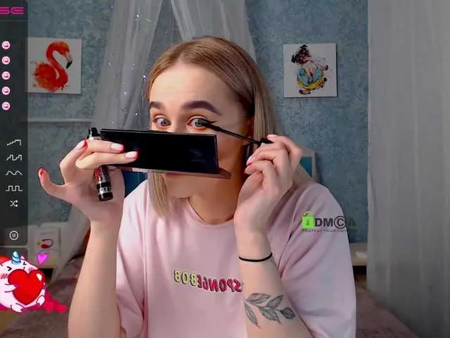 Live sex webcam photo for EllenSoft1 #272645725