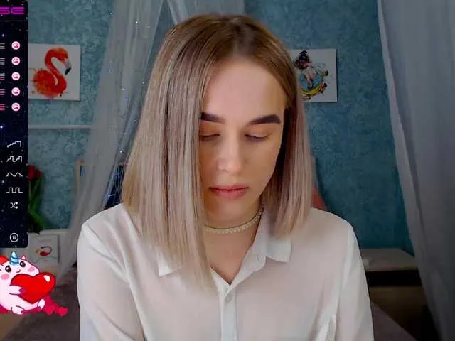 Live sex webcam photo for EllenSoft1 #272687920