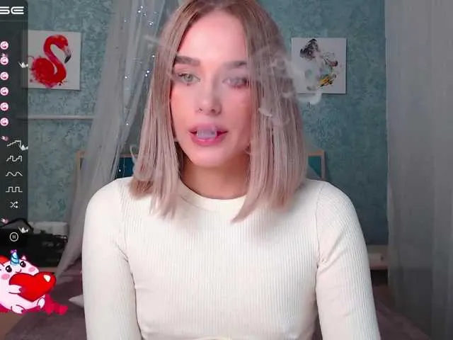 Live sex webcam photo for EllenSoft1 #273054271