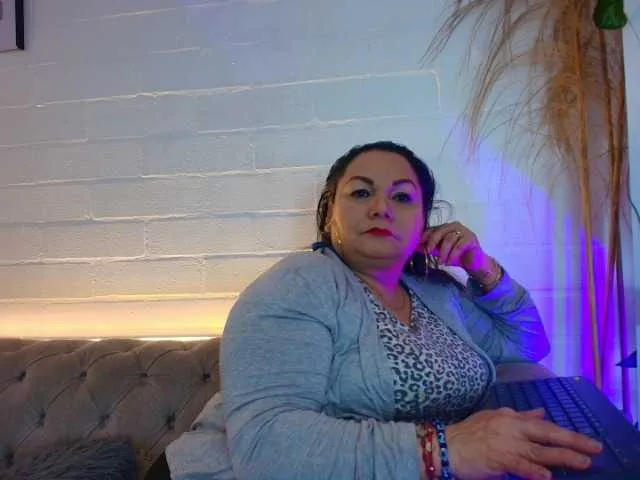 Live sex webcam photo for EllenaBoobs #291546943
