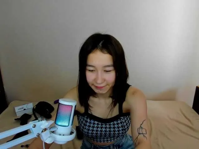 Live sex webcam photo for ElliMilka #291277456