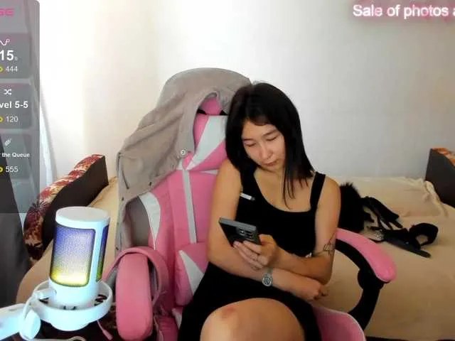 Live sex webcam photo for ElliMilka #291764736