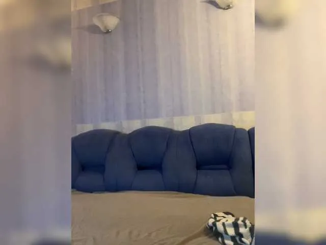 Live sex webcam photo for Ellidi #273553049