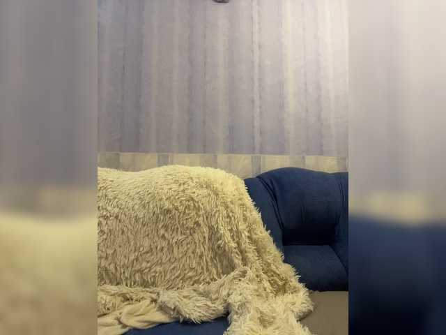 Live sex webcam photo for Ellidi #274555797