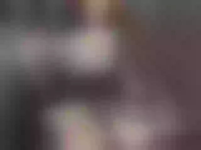 Live sex webcam photo for Ellidi #277878555