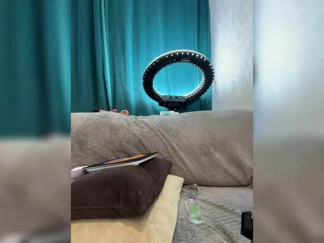 Live sex webcam photo for Ellidi #278301109