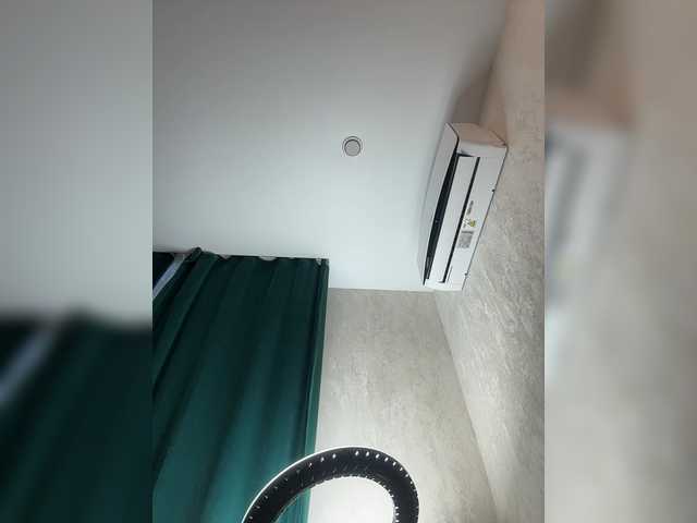 Live sex webcam photo for Ellidi #291465233