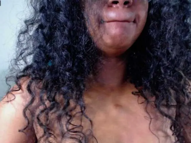 Live sex webcam photo for Ellie-Alves #276005655