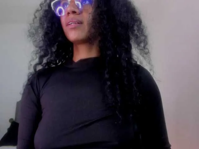 Live sex webcam photo for Ellie-Alves #291273551