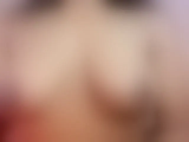 Live sex webcam photo for Ellie-Alves #292430916
