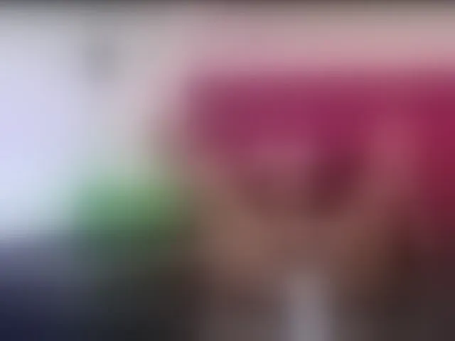 Live sex webcam photo for Ellie-Cute7 #293375018