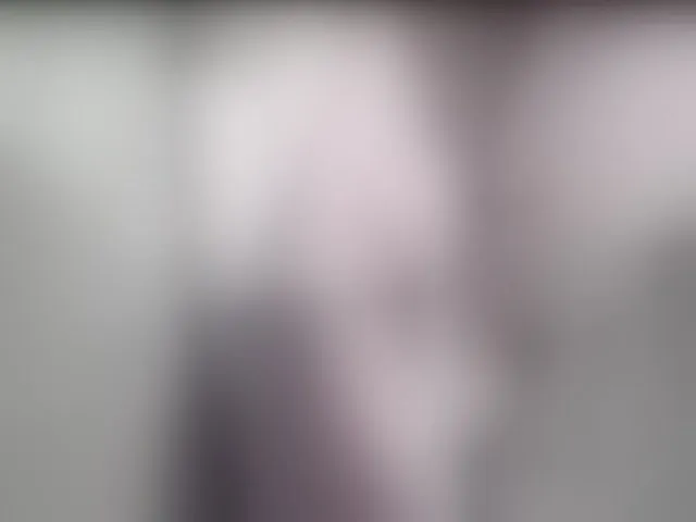 Live sex webcam photo for Ellie-Cute7 #293467834