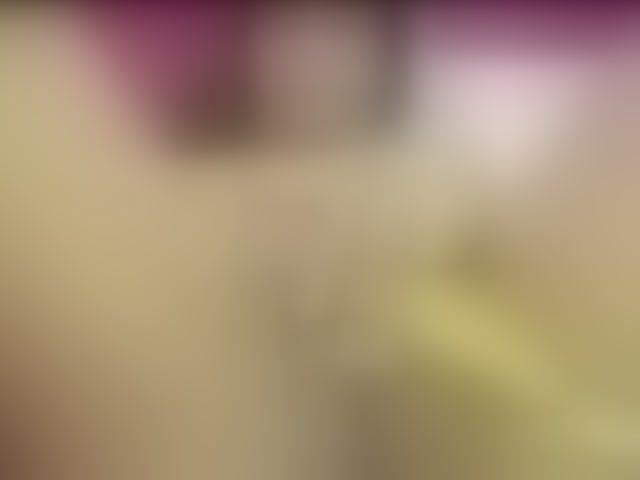 Live sex webcam photo for Ellie-Cute7 #293677512
